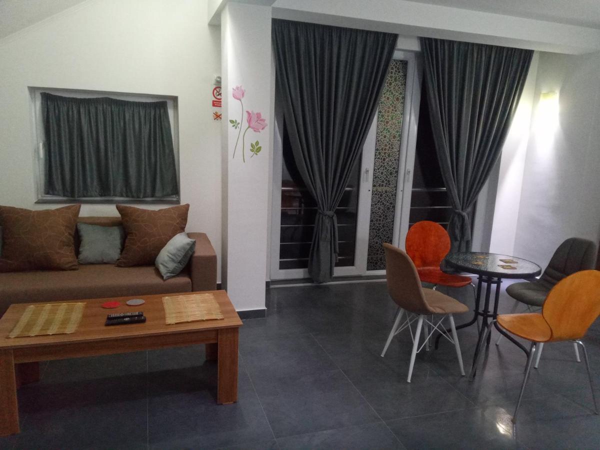 Yard House Trpejca Hotel Ohrid Buitenkant foto